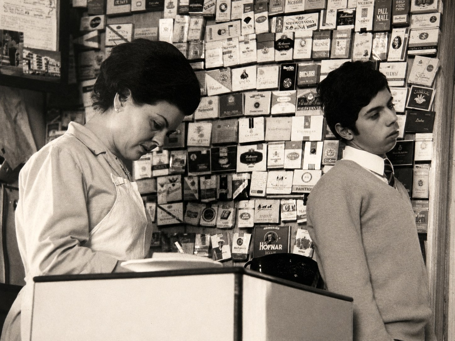 Gina e Daniele alla cassa del ristorante